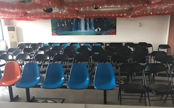 入深户有年龄限制_冯骥荐电影南京照相馆：没有抒情只有血的事实 没有抒情者获悉）记深读